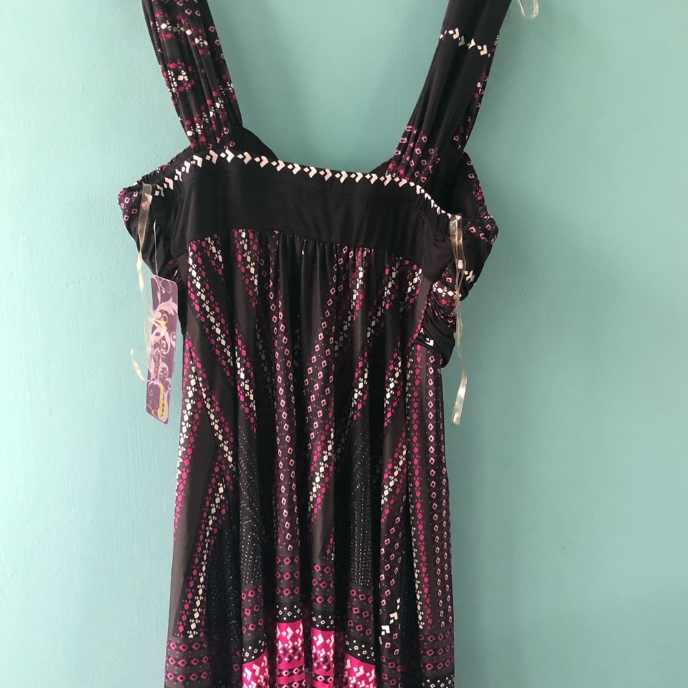 Dress - Picture 4 of 4